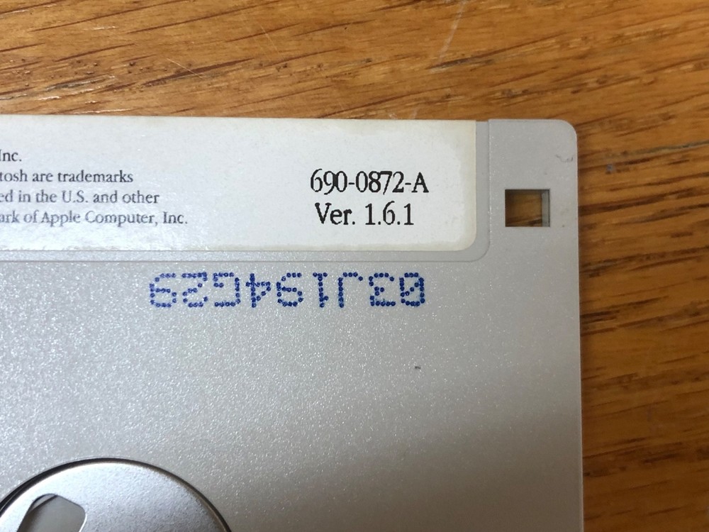 Quicktime version 1.6.1 3.5" Disk / Macintosh Computer Software