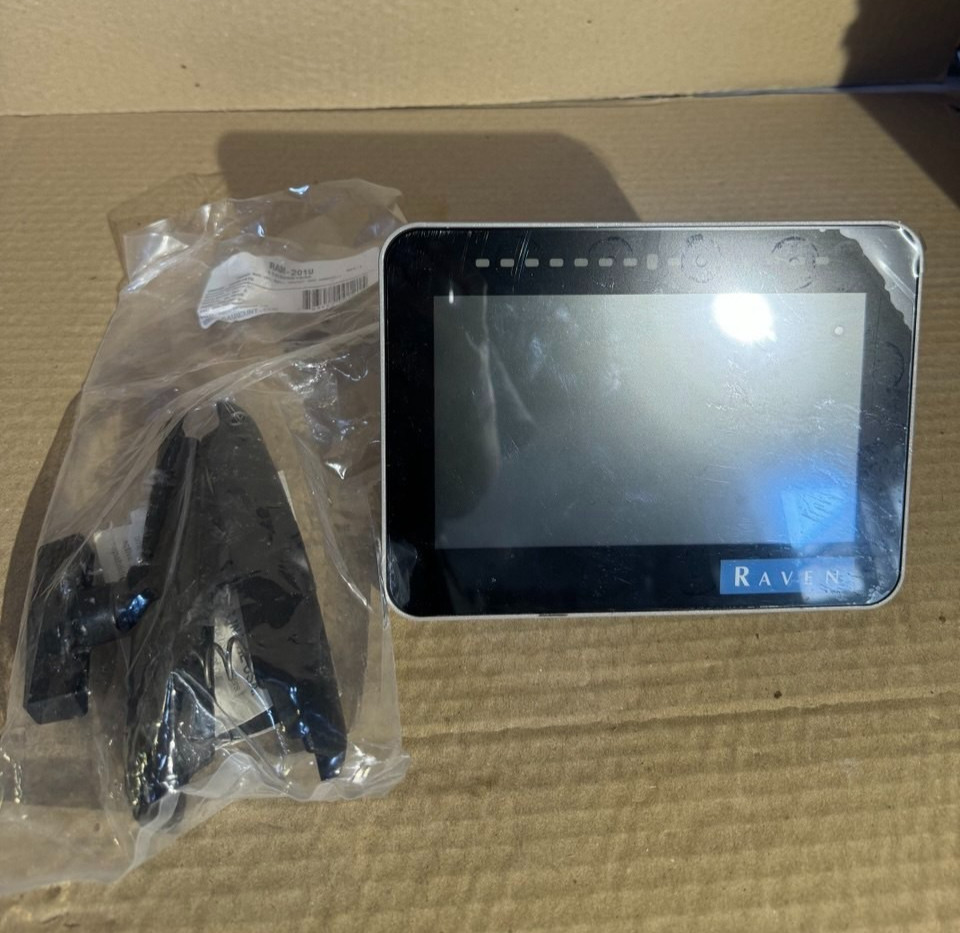 RAVEN CR7 7” Display open box