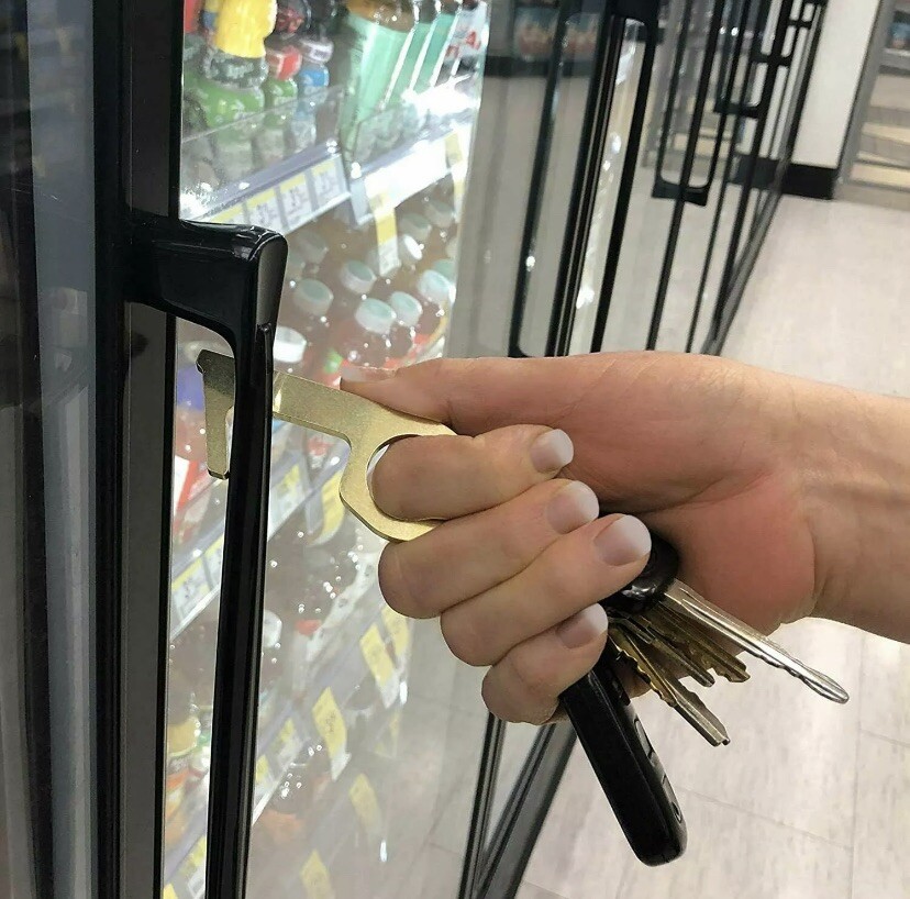 Door Opener Tool Brass Metal Hook Keychain No Touch Touchless Avoid Germs 4 Pc