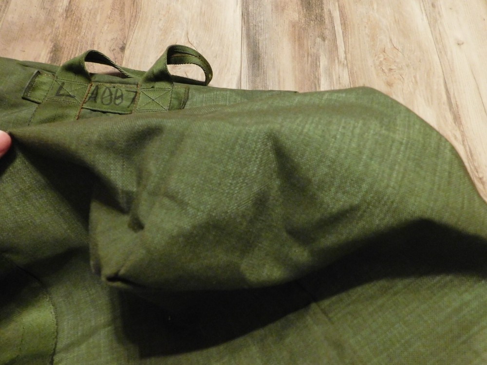 MILITARY GREEN FLYER'S KIT BAG