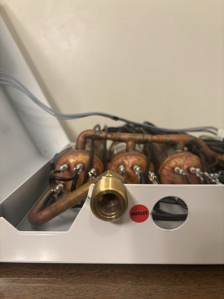 Stiebel Eltron Tankless Water Heater – Tempra 36 Plus - FOR PARTS/REPAIR