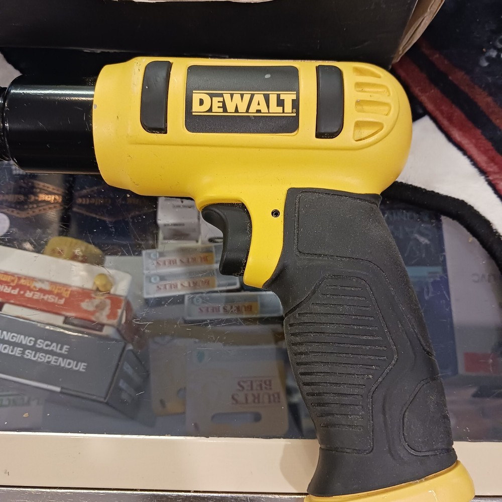 Dewalt Air Chisel Hammer .new Dwmt70785