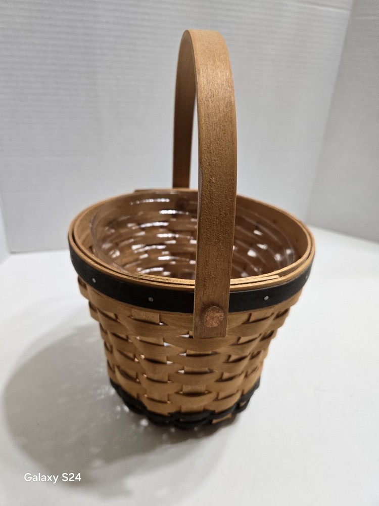 LONGABERGER 1999 May Series Daisy Basket With Protector