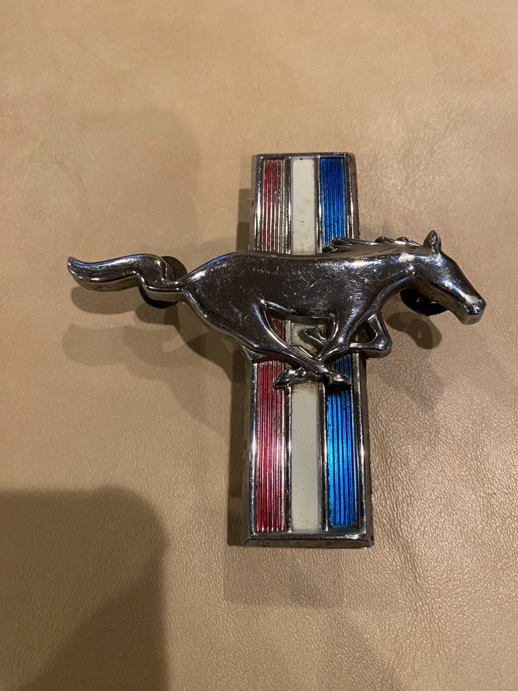 A pre-owned Ford Mustang emblem ? year