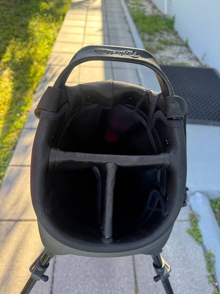 TaylorMade FlexTech Carry Stand Bag