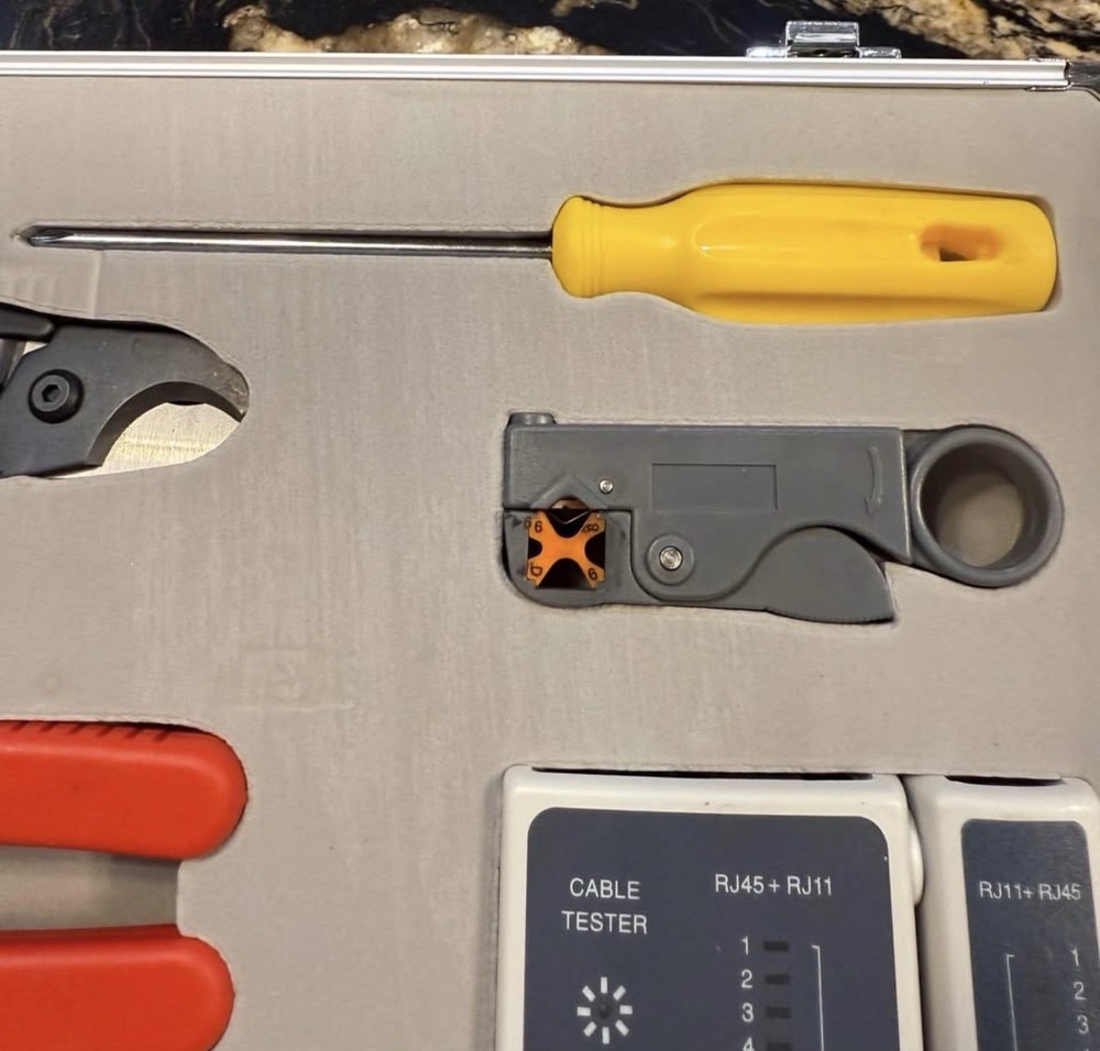 IWISS Network Tool Kit TL-468 with Case