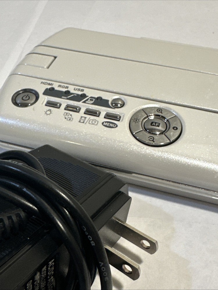 Elmo MO-1 Visual Presenter Document Camera HDMI VGA USB Includes Power Cable