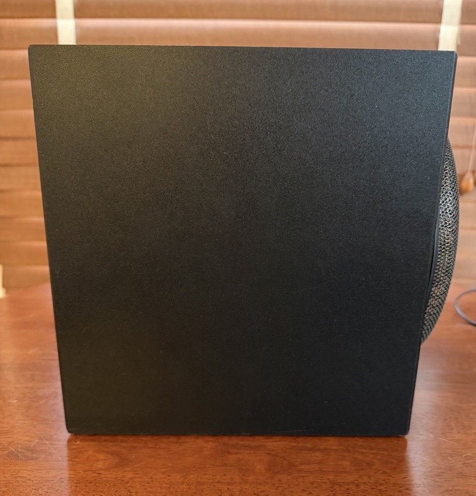 Labtec LCS-2424 Vintage Multimedia Stereo Computer Speakers System