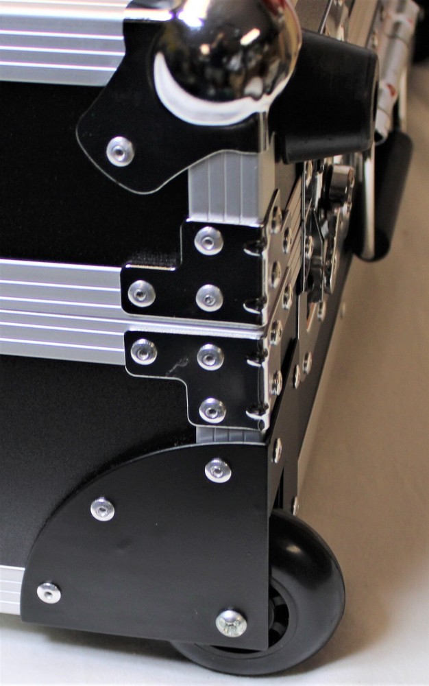 LASE ATA Style Flight Case for RANE ONE Controller with Glide & Wheels.