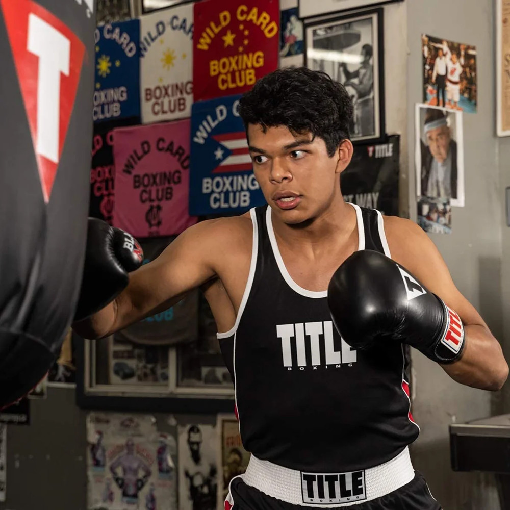 Boxing Classic Max Hook and Loop Boxing Gloves - Black M