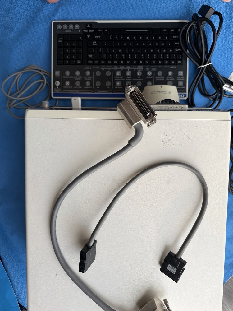 Olympus CV-190 Video Processor & CLV-190 Light Source with MAJ-1921 Keyboard