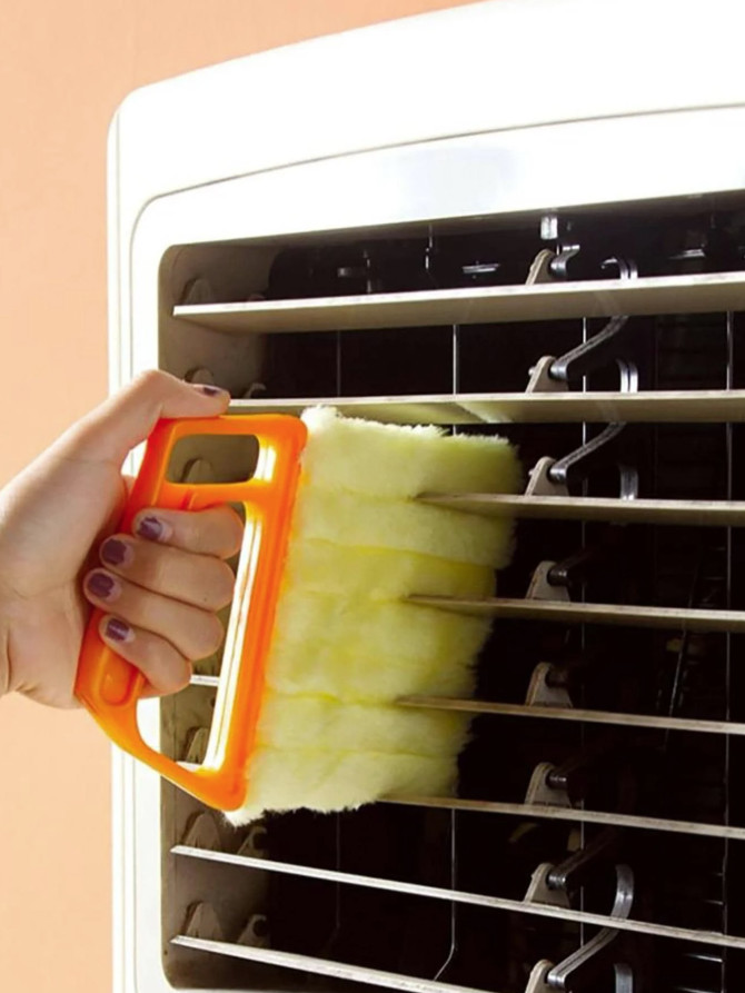 1pc Plastic Shutter Cleaning Brush - Modern Handle Household Tool - NEW