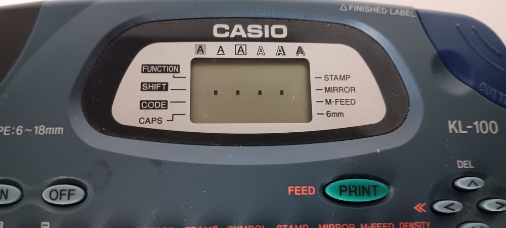 Casio KL-100 EZ Label Maker Printer Label It! TURNS ON but only semi-tested