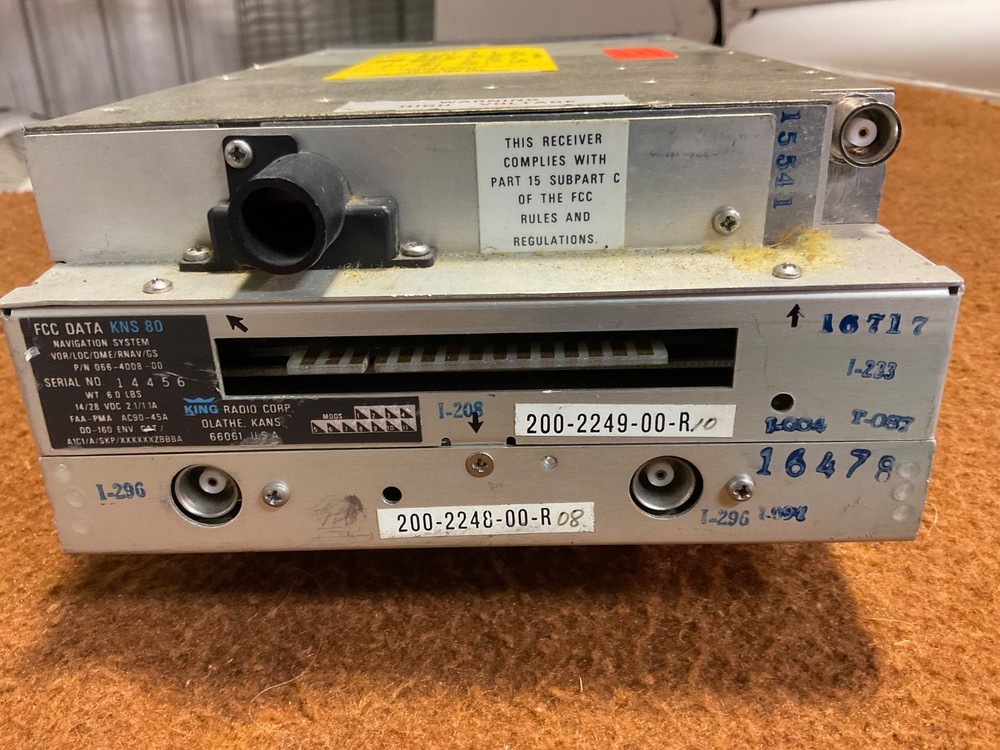 KING KNS80 Nav Ststem with rack.