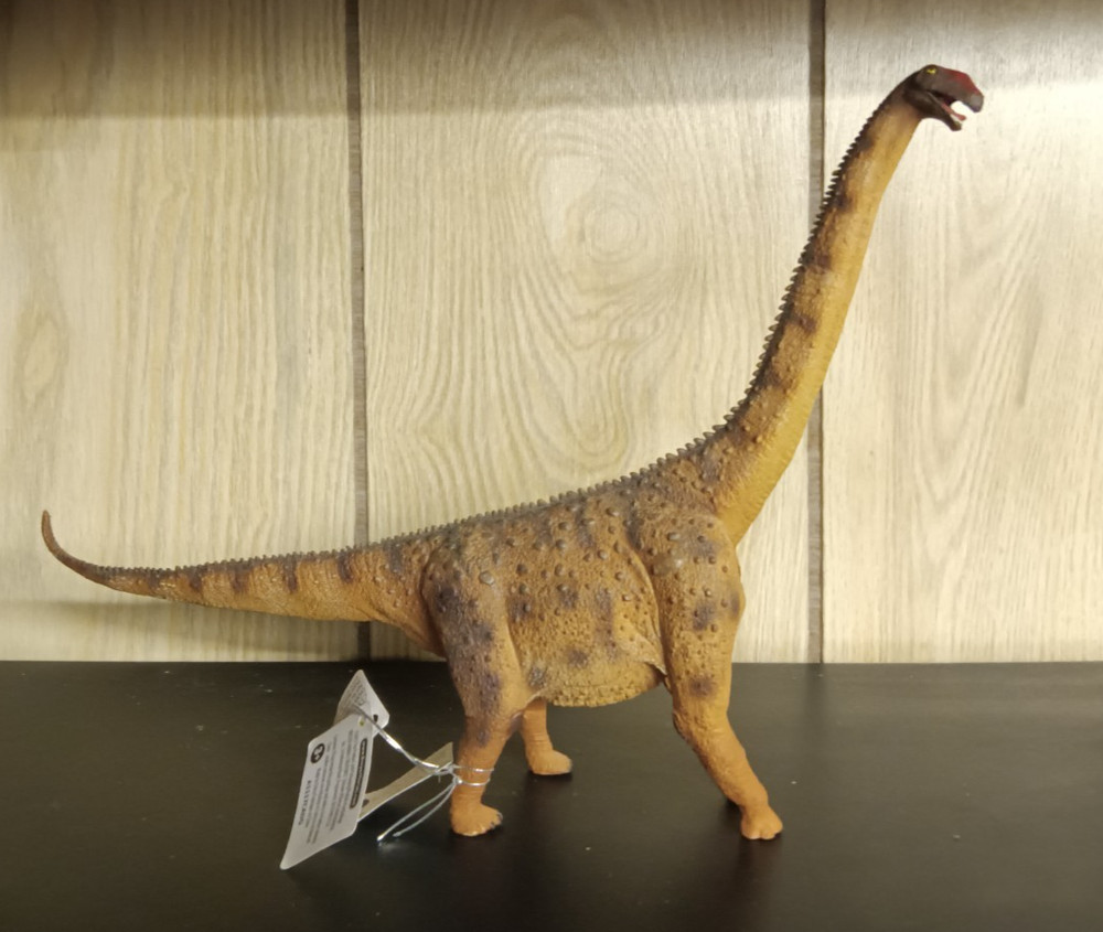 Collecta: retired Argentinosaurus (2012), retired Mapusaurus (2012)