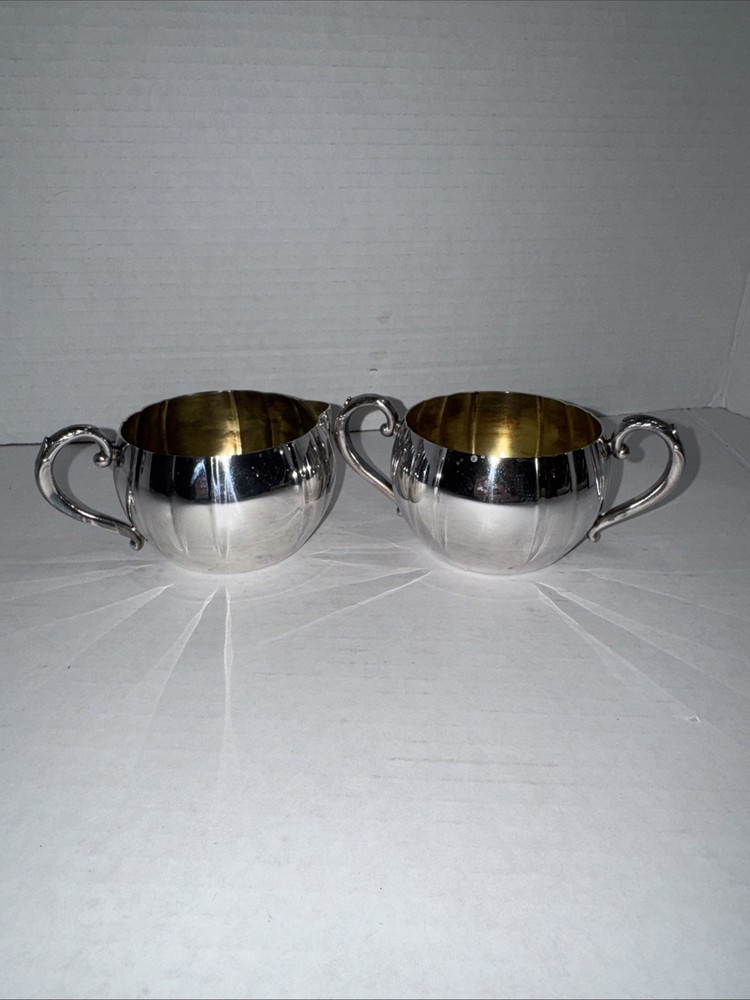 Onieda Silversmiths Sugar and Creamer Bowl Set