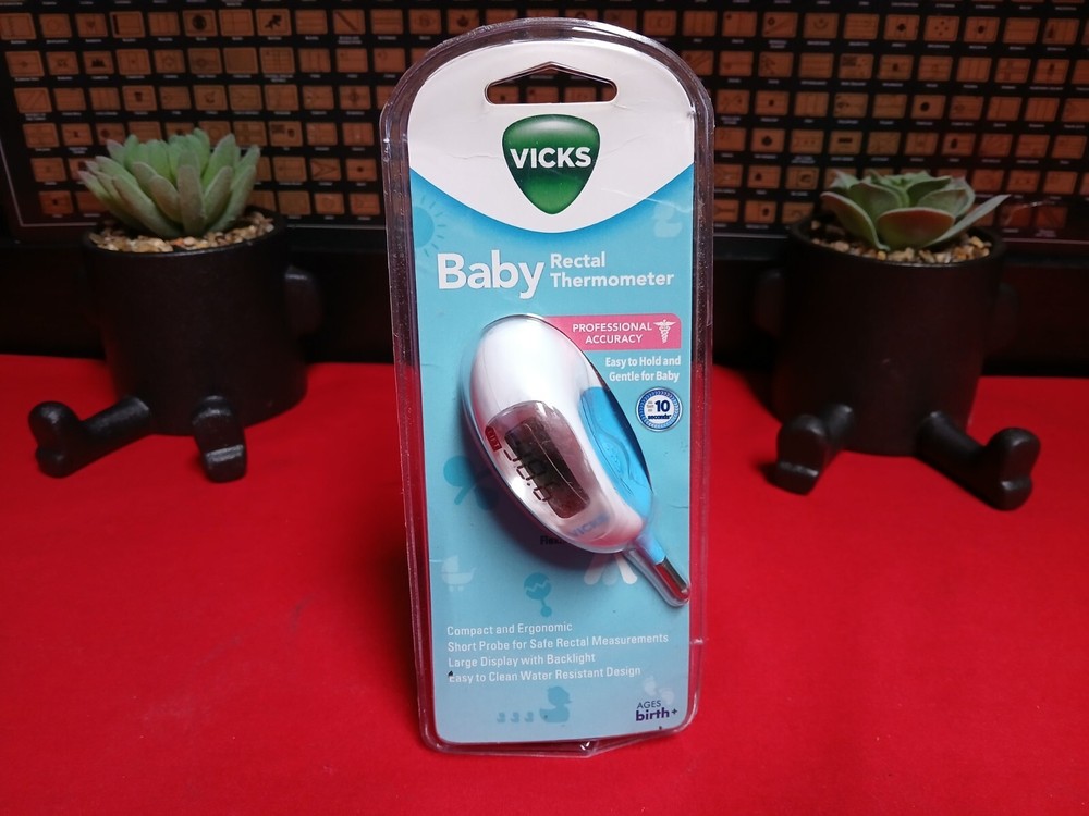 Vicks Pediatric Baby Rectal Thermometer Model V934 Professional Accuracy + CASE