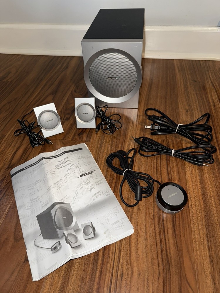 Bose Companion 3 Multimedia ComputerSpeaker System