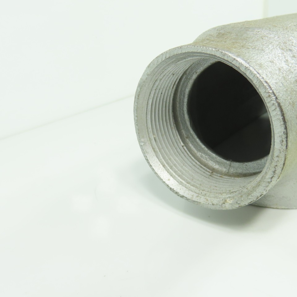 SCI LB 2-1/2" Conduit Body Threaded Hub 3#300MCM