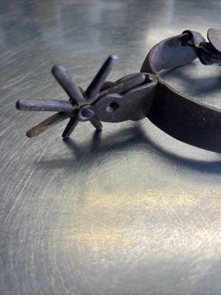Vintage Western 8 Point Spur Leather Strap