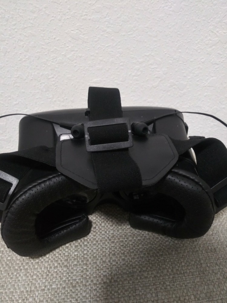 ART+VISION Virtual Reality Headset