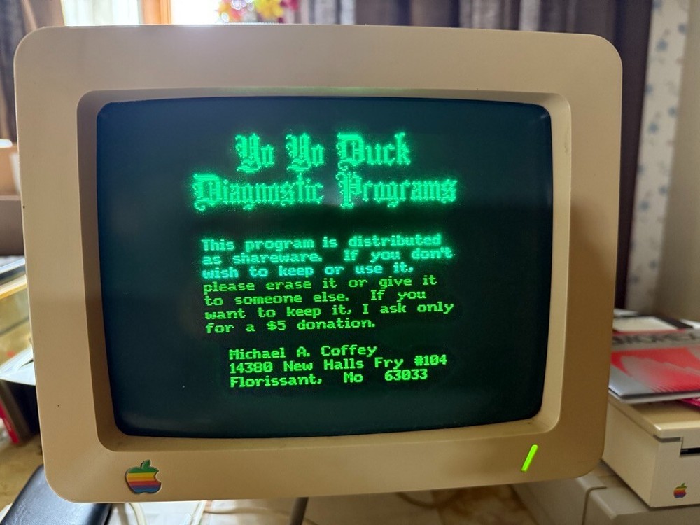 Apple 2 software: PUBLIC DOMAIN EXCHANGE - Yo Yo Duck - 5.25 disk