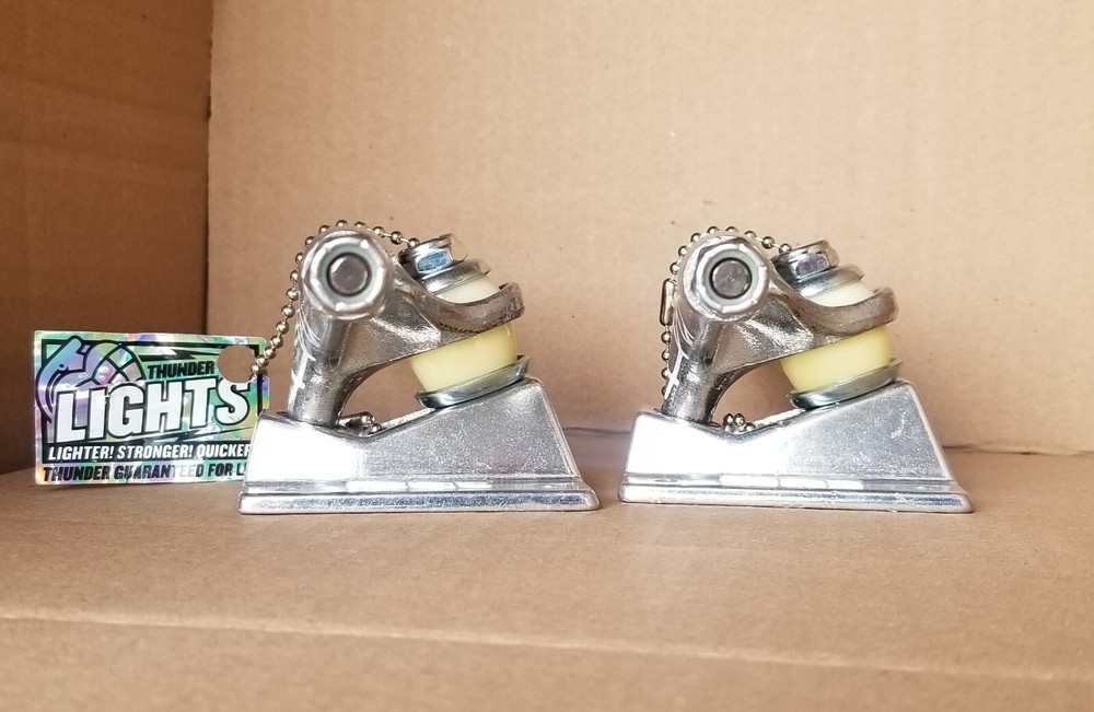 THUNDER TRUCKS 147 Hi , thunder hi 147 lights , (ORIGINAL VERSION)