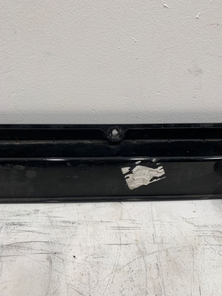 Kenworth T680 Cab Exterior Trim Panel (785-10565)