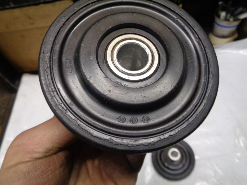 2011-2014 Polaris Rush Switchback rear upper bogie wheels 1590341