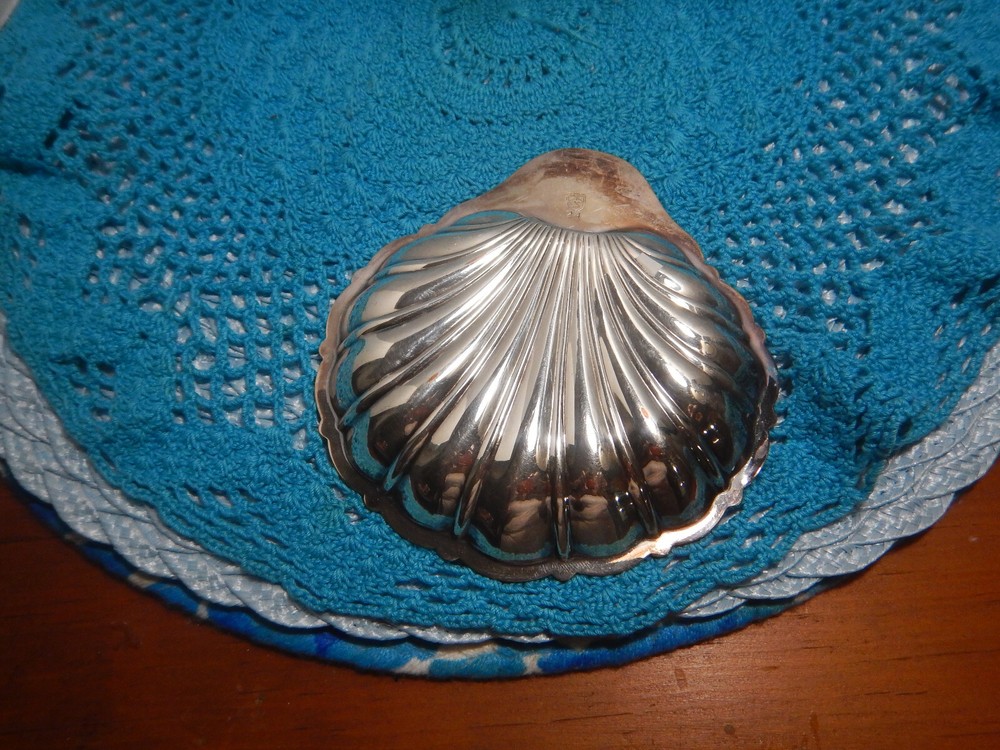 Friedman Sliver Gothic Shell Dish Engraved Dragon 5"x5" Good Condition