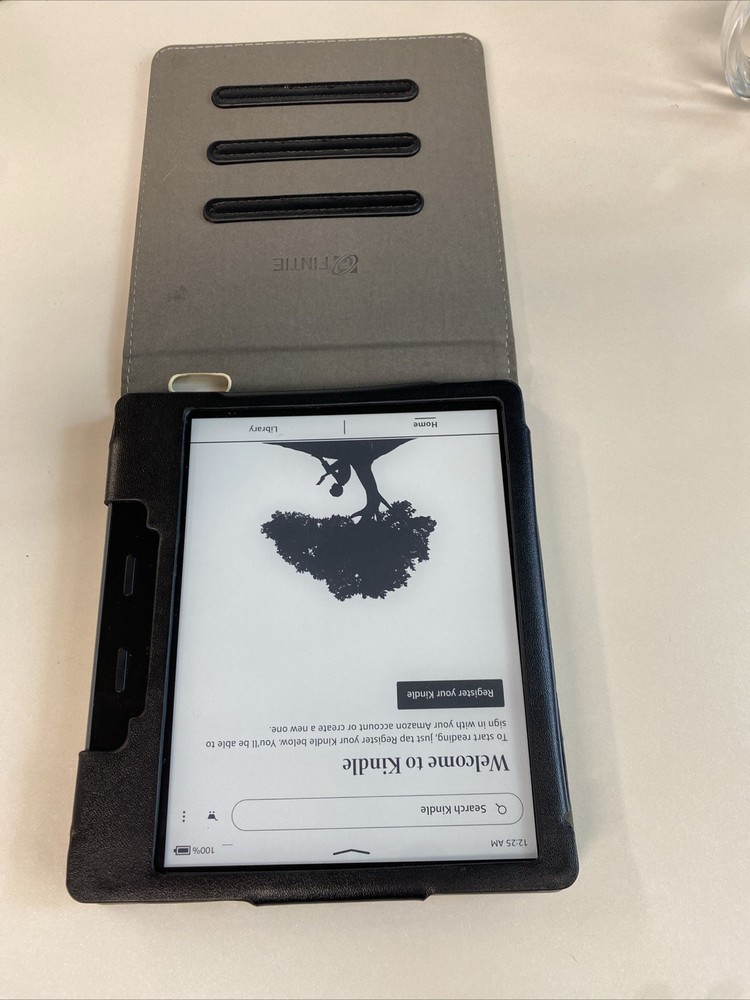 Amazon Kindle Oasis 9th Generation 8gb W/ Case