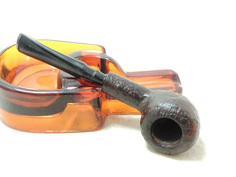 KAYWOODIE RUSTICATED AUTHOR SAXON BRIAR PIPE