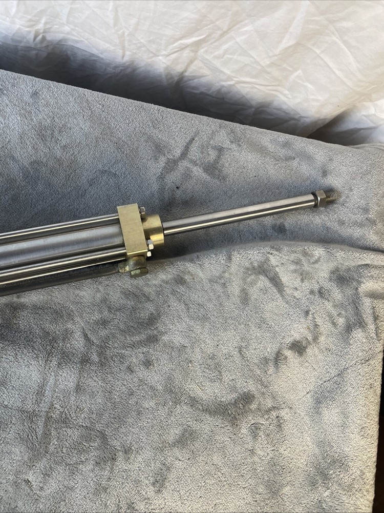 ROBERTSON HLD2000L HYDRAULIC 12V DRIVE