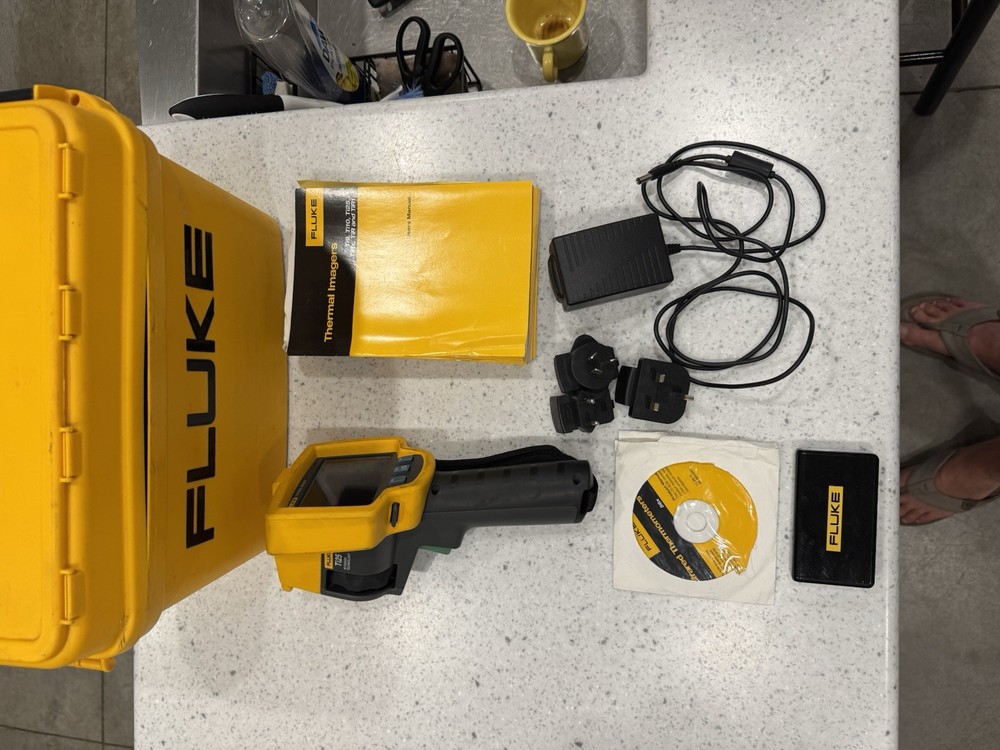 FLUKE TI25 with battery tested