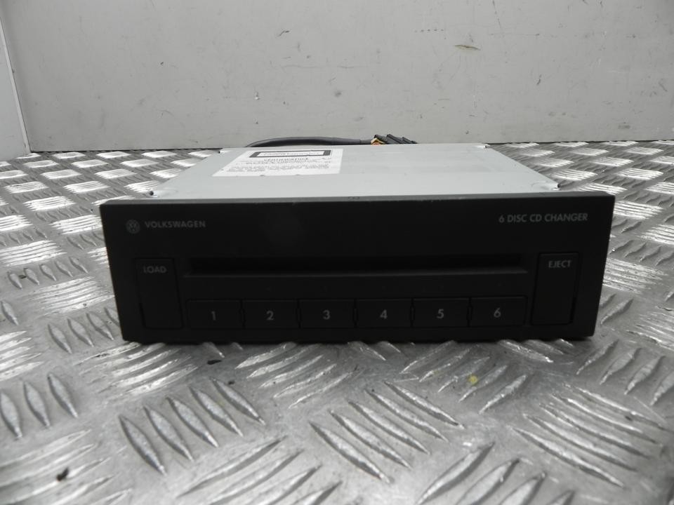 2008 Volkswagen Passat Variant CD Changer 3C0035110A