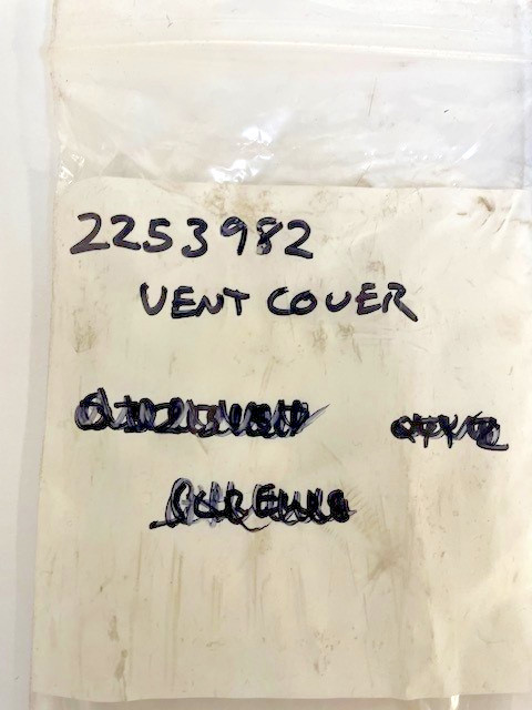 VENT COVER 2253982