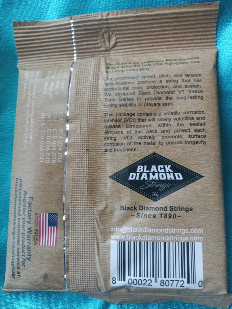 Black Diamond Mandolin Strings, Phosphor Bronze Wound, Medium/Light Gauge, N772