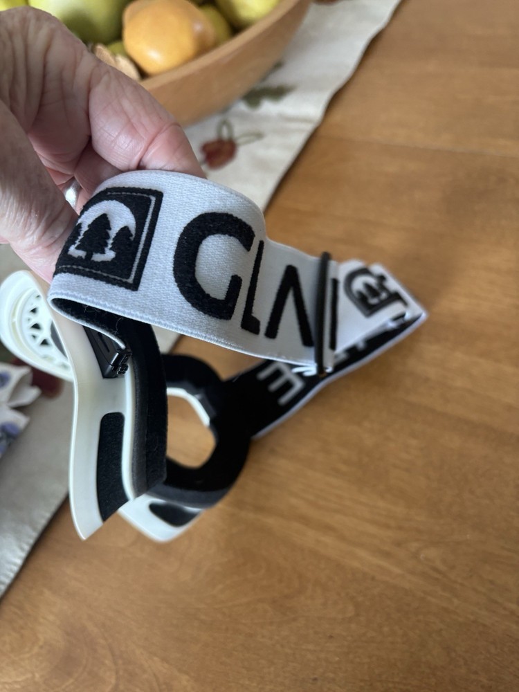 Glade Goggle Frame For Adapt Lense. Does Not Include Lense
