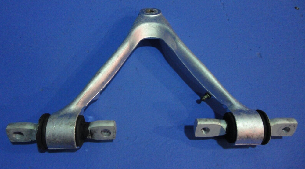 1997-2004 C5 CORVETTE FRONT UPPER CONTROL ARM RH 10233617