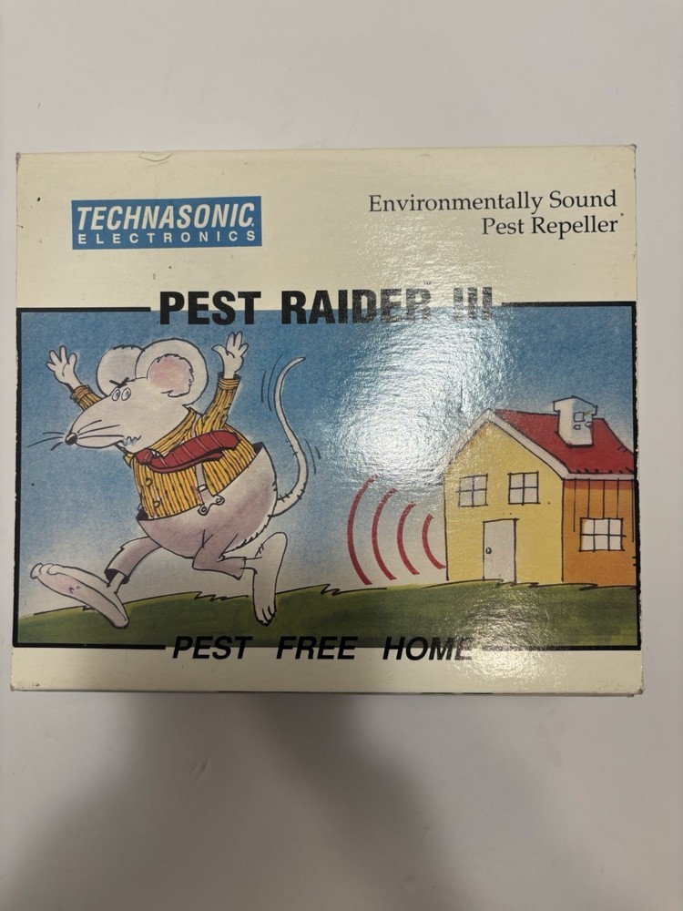 Technasonic Pest Raider III Environmentally Sound Pest Repeller