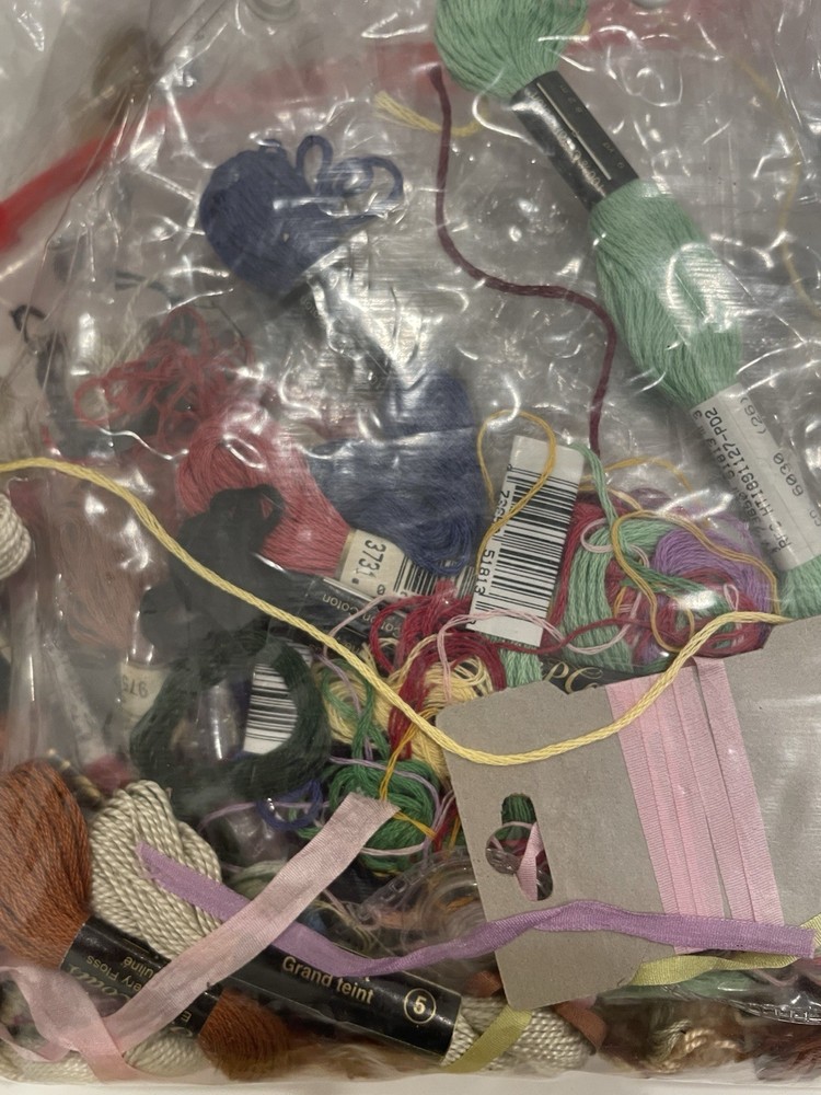 EMBROIDERY THREAD- Multi Variations And Buttons . Misc, Crafting Bag