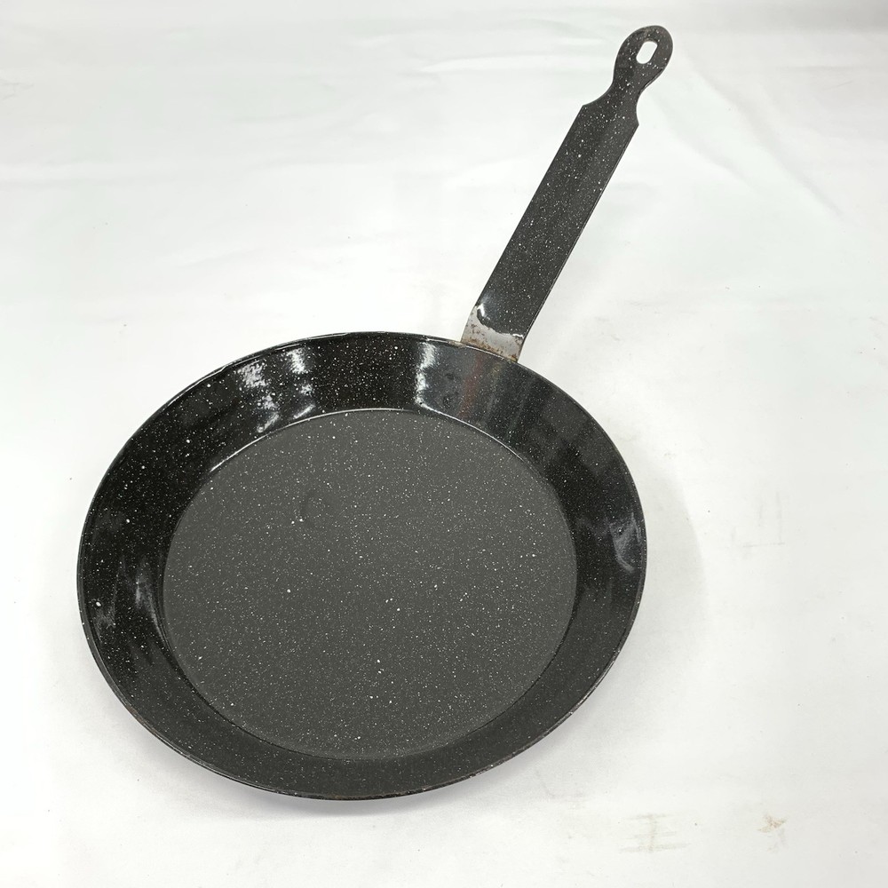 11-piece Vintage Frontier Campware Enamelware Cooking Set for Camping - USED