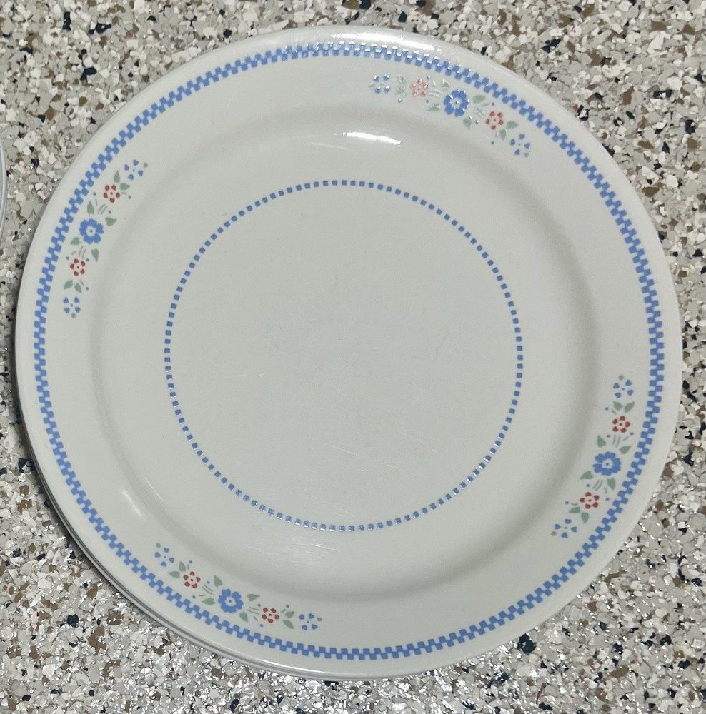 Corelle Needlepoint Dish Set