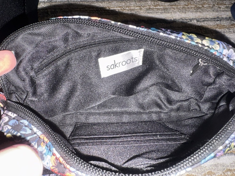 Sakroots Crossbody Wallet Set