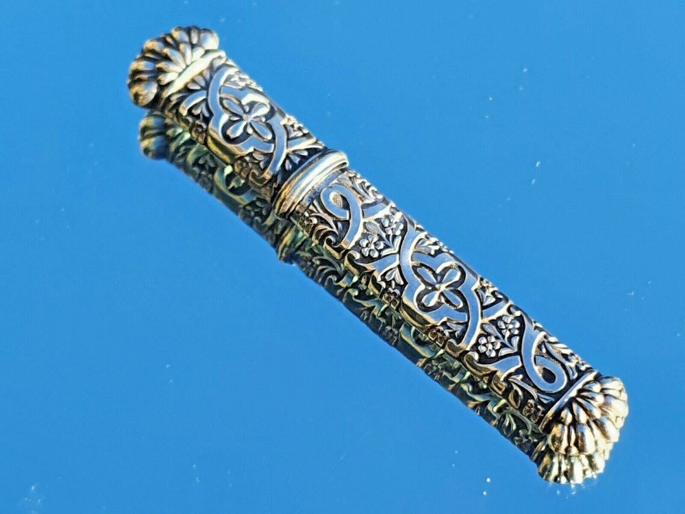Silver Sewing Needle Case, Etui, Ornate Repousse design