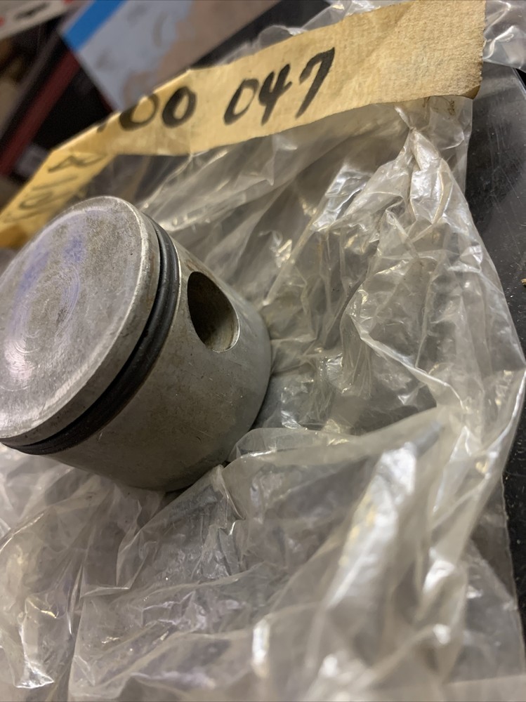 Bosch 1618700047 PISTON HAMMER K1