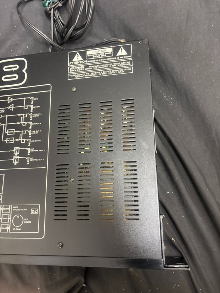 Roland GP-8 Guitar Effects Processor Rack Unit Good condition