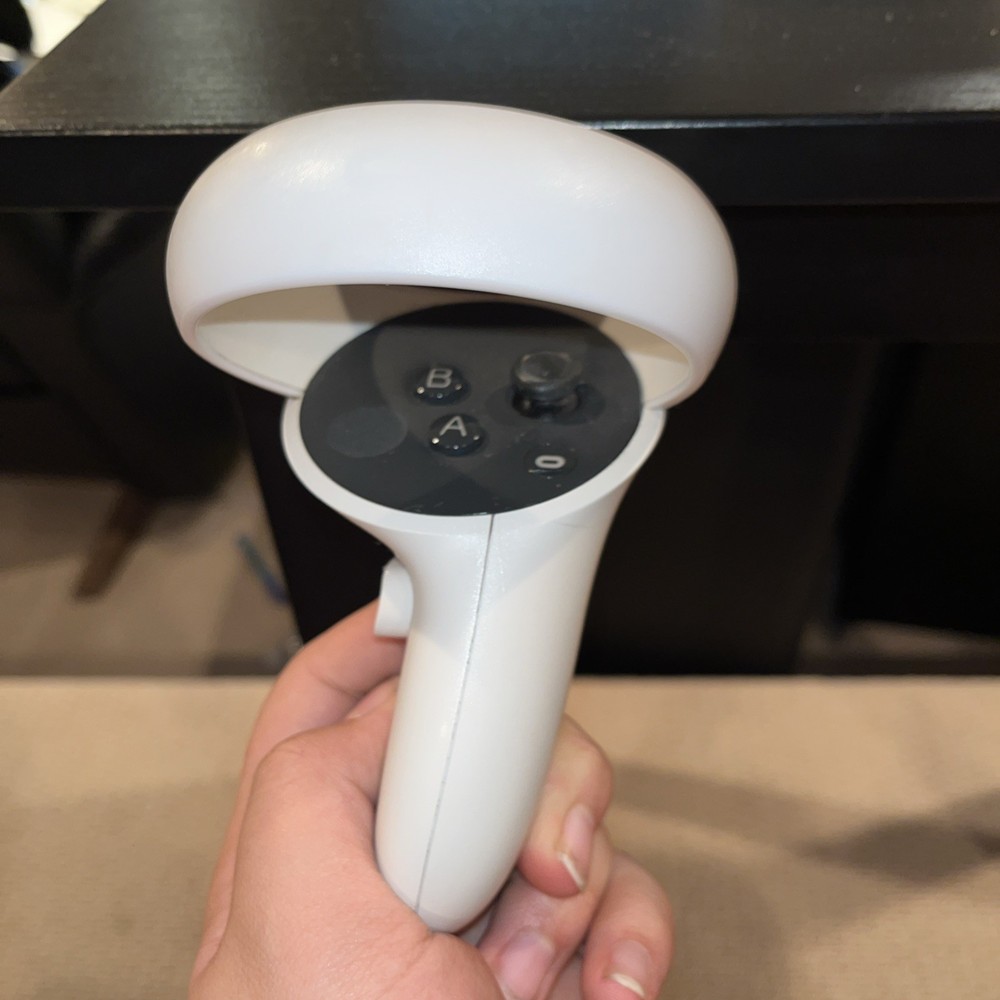 Oculus Meta Question 2 VR Headset With Charger 256GB