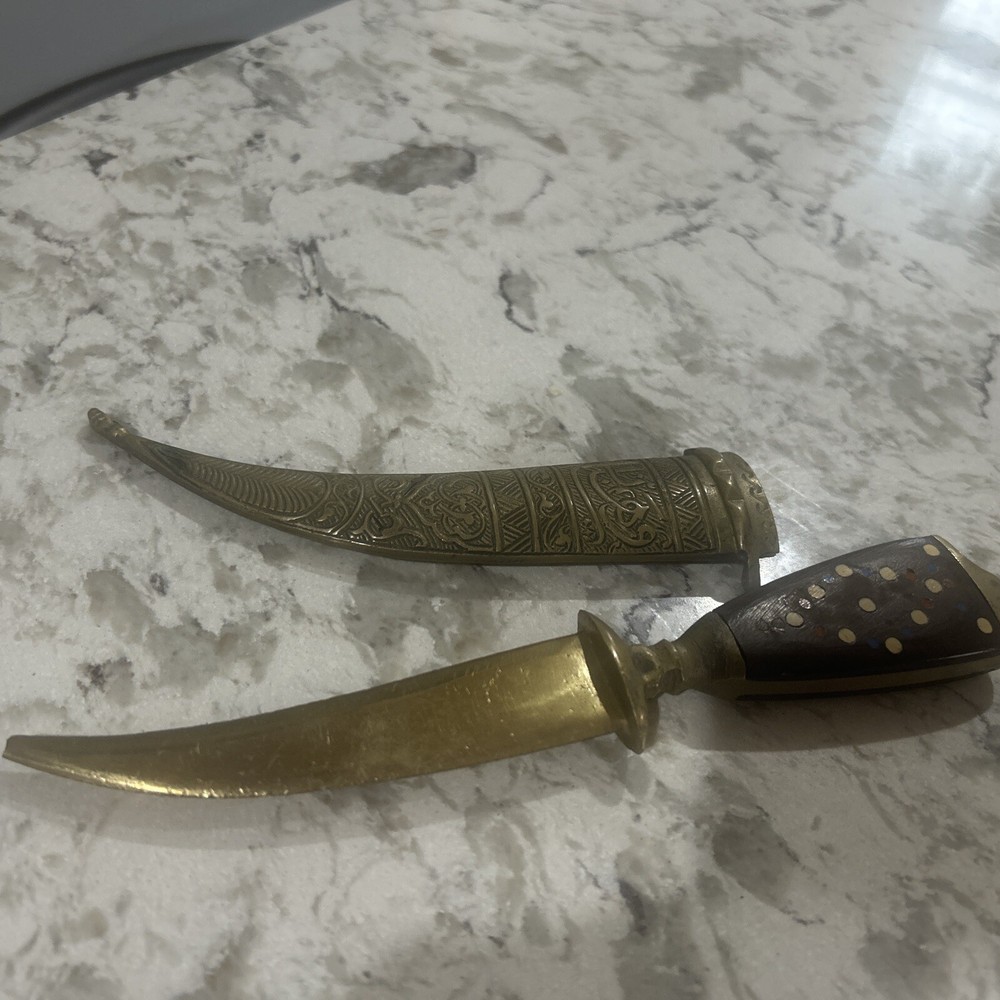 Antique Dagger With Sheath