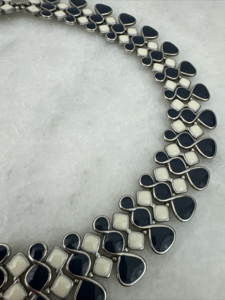 Monochromatic Choker Necklace Blue and White enamel